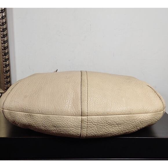 Coach Soho Cream Oversized Hobo Bag Pebbled Leather Shoulderbag  #11839 Y2K - Picture 4 of 7